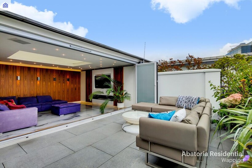 Merganser Court, Star Place, London, E1W 3 bed apartment to rent - £11,700 pcm (£2,700 pw)