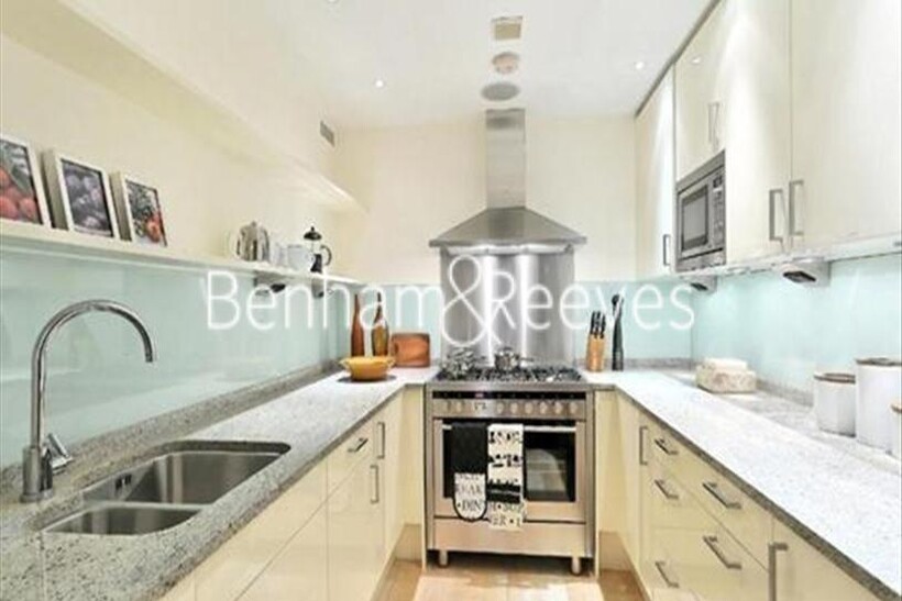 Imperial House,  Young Street W8 1 bed apartment to rent - £4,225 pcm (£975 pw)
