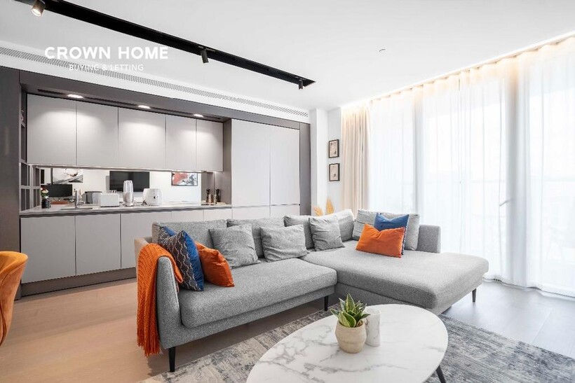 London E14 1 bed apartment to rent - £3,450 pcm (£796 pw)