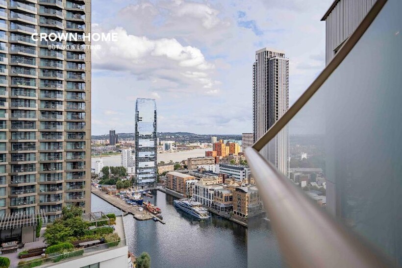 London E14 1 bed apartment to rent - £3,450 pcm (£796 pw)