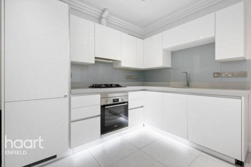Lotus Mews, LONDON 4 bed apartment to rent - £3,700 pcm (£854 pw)