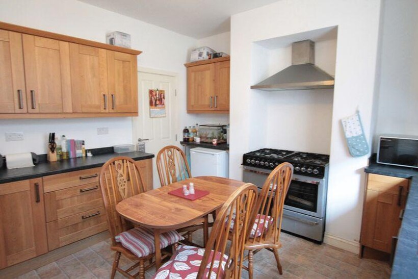 Spring Grove Walk, Leeds LS6 3 bed house to rent - £1,755 pcm (£405 pw)