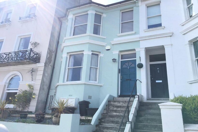 Roundhill Crescent, Brighton BN2 4 bed semi-detached house to rent - £2,773 pcm (£640 pw)