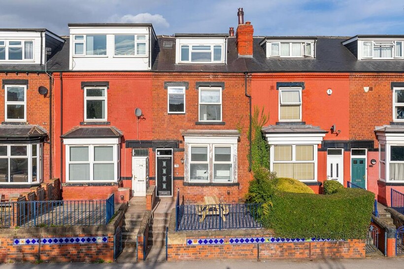 Burley Road, Leeds LS4 6 bed house to rent - £3,666 pcm (£846 pw)