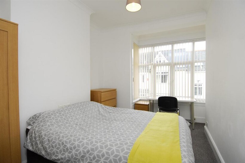 14 Abingdon Rd R4009.JPG