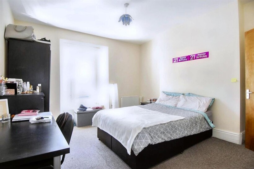 7 seaton f2 old.jpeg