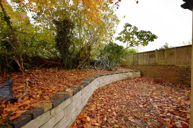 18571012, Manor Park, Bristol 6 bed flat to rent - £5,400 pcm (£1,246 pw)