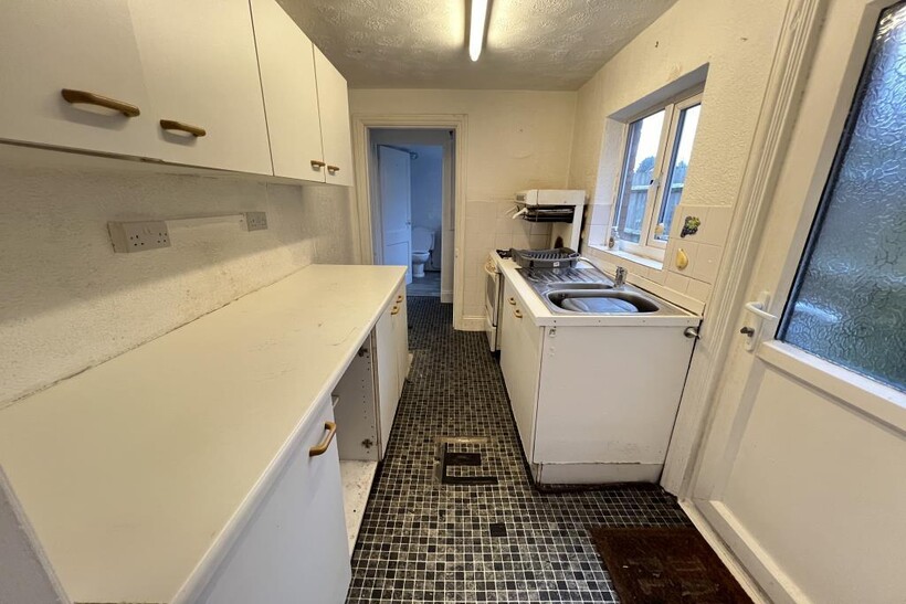 Hall Green Road, Coventry CV6 3 bed terraced house to rent - £845 pcm (£195 pw)