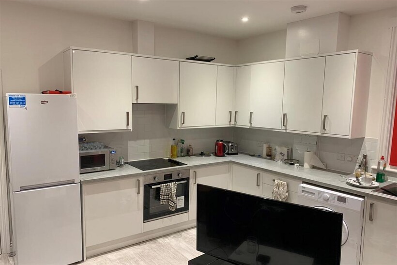 Ditchling Road, Brighton BN1 4 bed terraced house to rent - £2,946 pcm (£680 pw)