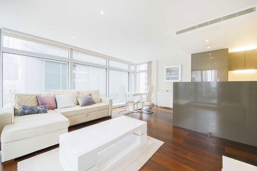 Pan Peninsula Square, London E14 2 bed flat to rent - £3,098 pcm (£715 pw)