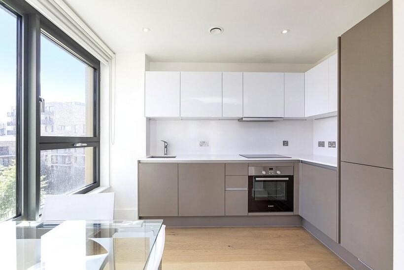 Cambium House, Palace Arts Way... 2 bed flat to rent - £2,150 pcm (£496 pw)