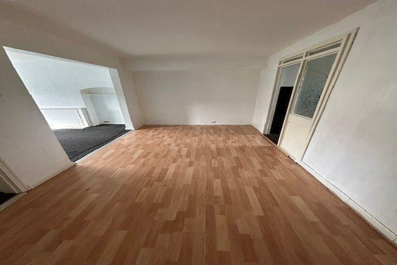 Bracondale Road, London SE2 3 bed semi-detached house to rent - £1,925 pcm (£444 pw)