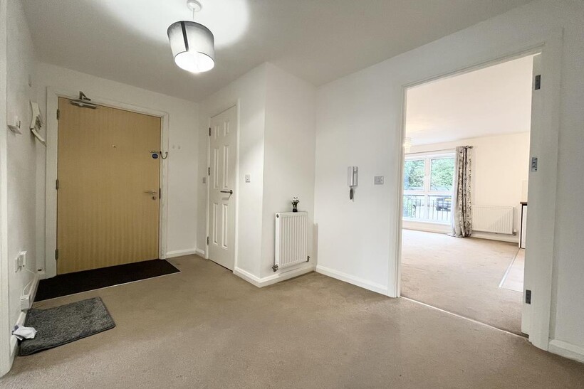 Frederick Drive, PETERBOROUGH PE4 2 bed apartment to rent - £920 pcm (£212 pw)