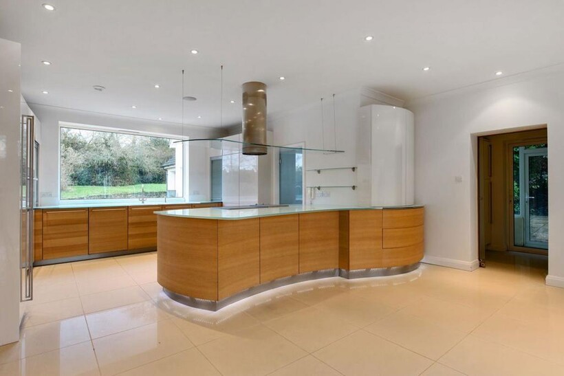 Wildernesse Avenue, Sevenoaks  TN15 0ED 6 bed detached house to rent - £7,500 pcm (£1,731 pw)