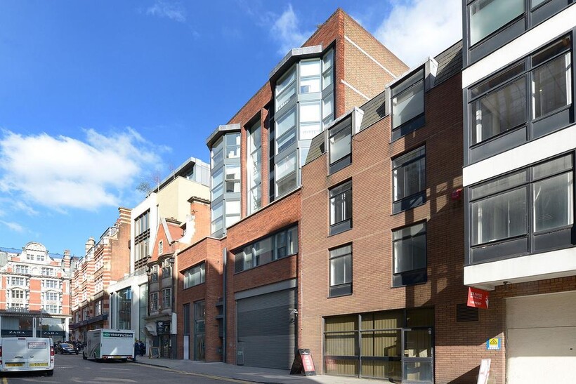 Young Street, London W8 1 bed flat to rent - £3,965 pcm (£915 pw)