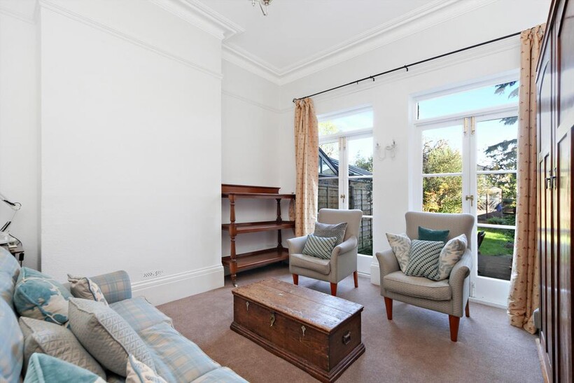 Berkeley Place, Wimbledon, London, SW19 6 bed detached house to rent - £5,995 pcm (£1,383 pw)