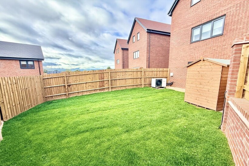 William Stanworth Grove, Priorslee 3 bed detached house to rent - £1,425 pcm (£329 pw)