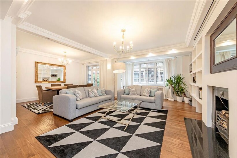 Inverness Terrace, London W2 3 bed flat to rent - £8,996 pcm (£2,076 pw)