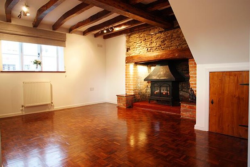 Mill Stream Cottage, Benson, OX10 3 bed cottage to rent - £1,795 pcm (£414 pw)