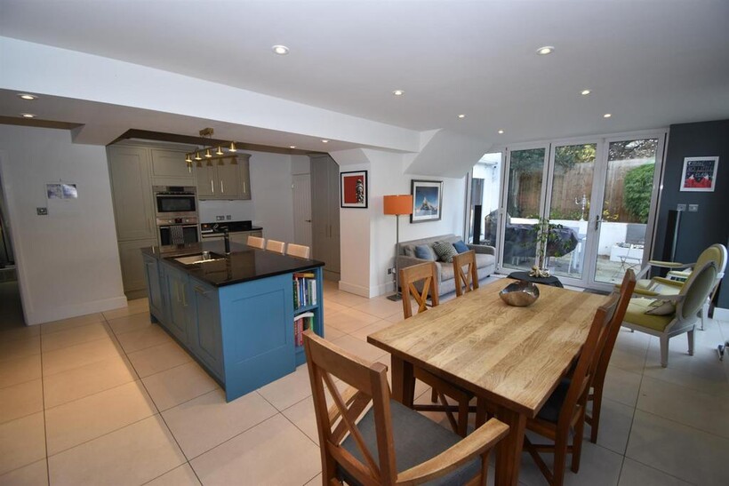 Church Lane, Leamington Spa 4 bed detached house to rent - £3,995 pcm (£922 pw)