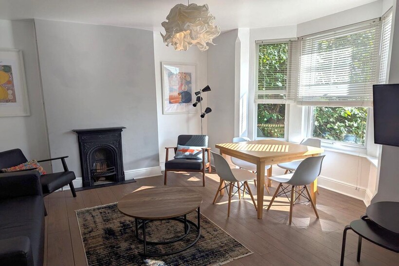 New lounge floor Aug