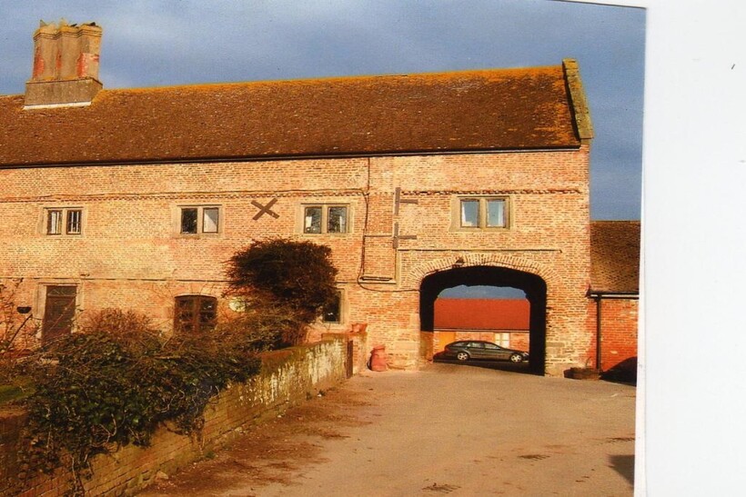 Worcester House, Castle Farm, Raglan... 3 bed terraced house to rent - £870 pcm (£201 pw)