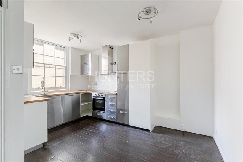 Borough Road, London, SE1 3 bed flat to rent - £3,095 pcm (£714 pw)