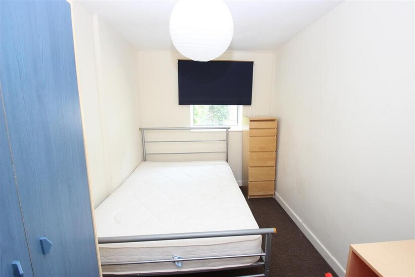Magdalen Road 1 bed in a house share to rent - £650 pcm (£150 pw)