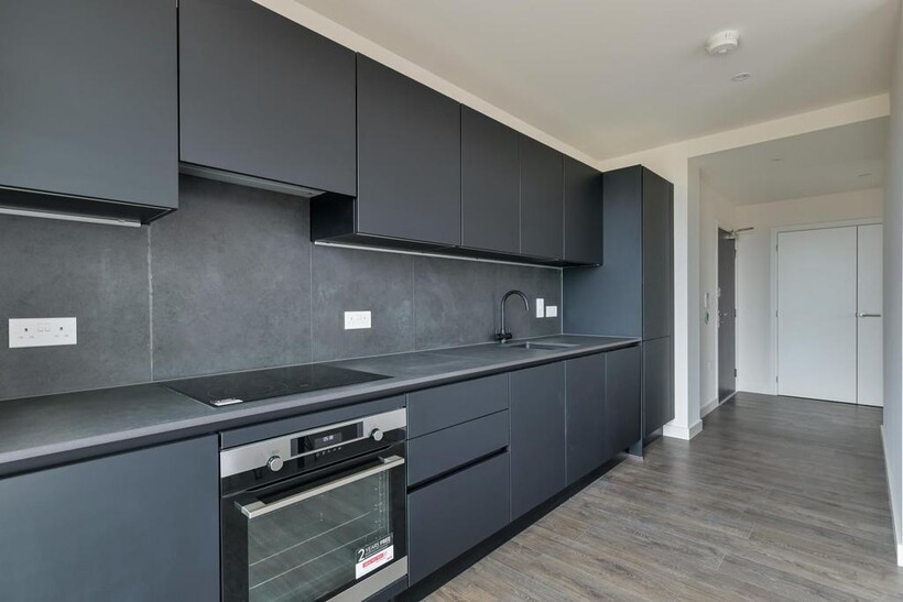 Sherman Apartments, Harrow, London, HA1 1 bed apartment to rent - £1,599 pcm (£369 pw)