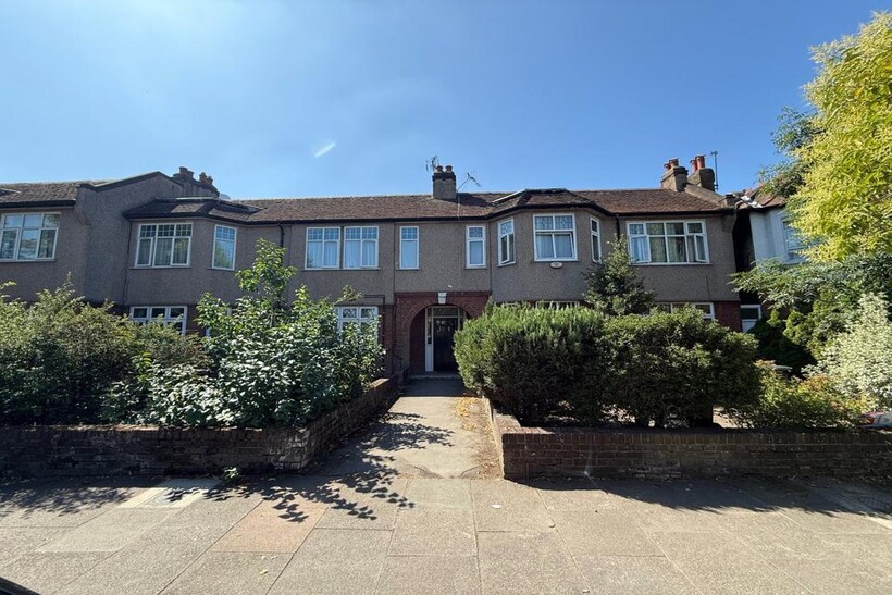 Oakthorpe Road, Palmers Green 1 bed in a house share to rent - £725 pcm (£167 pw)