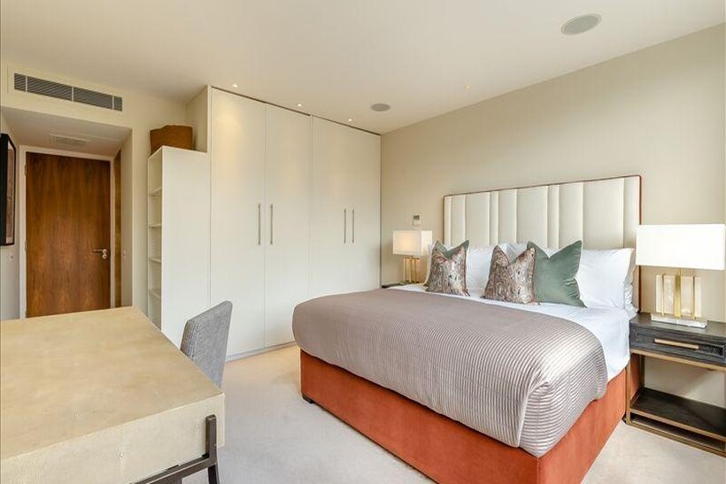 Young Street, London W8 1 bed apartment to rent - £3,965 pcm (£915 pw)