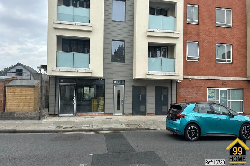 London Road, Mitcham, CR4 Retail property (high street) to rent - £1,834 pcm (£423 pw)