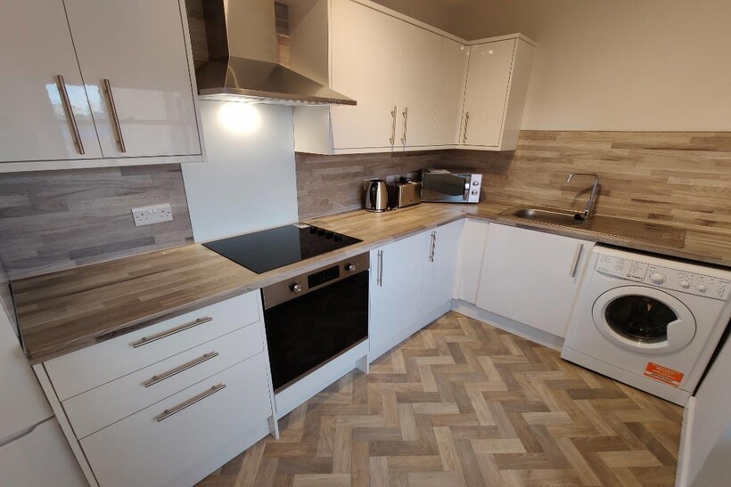 0 16684405246115.jpg