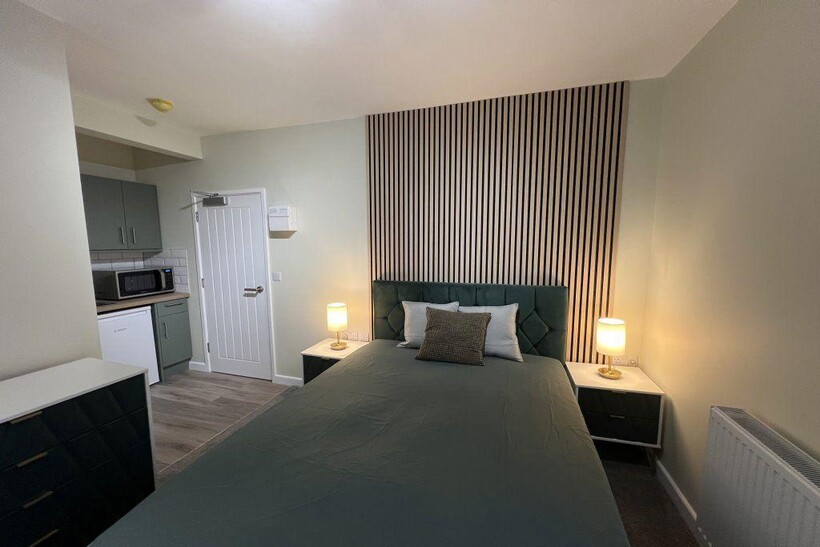 Rm 2, 71 Aldermans Drive, PE3 6AX 1 bed in a house share to rent - £720 pcm (£166 pw)