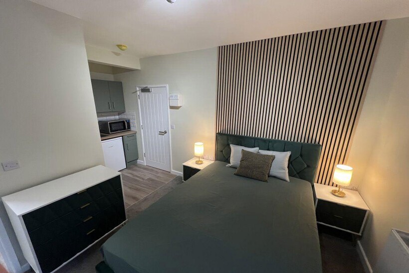 Rm 2, 71 Aldermans Drive, PE3 6AX 1 bed in a house share to rent - £720 pcm (£166 pw)