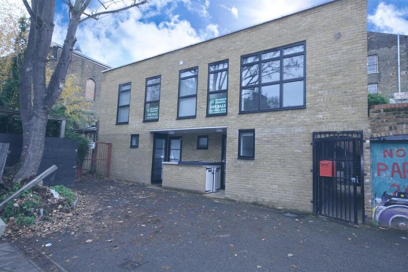 Gillett Place, London 1 bed house to rent - £1,800 pcm (£415 pw)