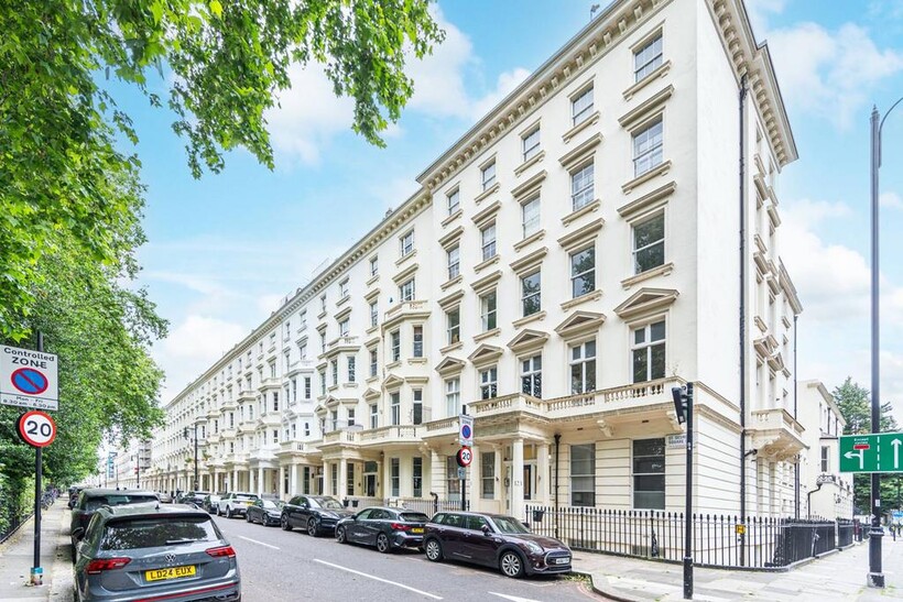 St Georges Square, Pimlico, London, SW1V 2 bed flat to rent - £7,367 pcm (£1,700 pw)