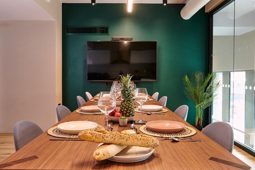 Apex Gardens, Seven Sisters London N15 1 bed apartment to rent - £2,290 pcm (£528 pw)