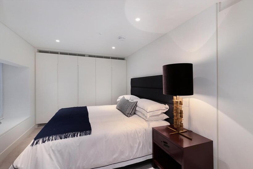 Sherwood Street, Soho, London, W1F 3 bed flat to rent - £7,995 pcm (£1,845 pw)