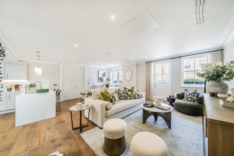 Hays Mews, London W1J 2 bed flat to rent - £7,583 pcm (£1,750 pw)