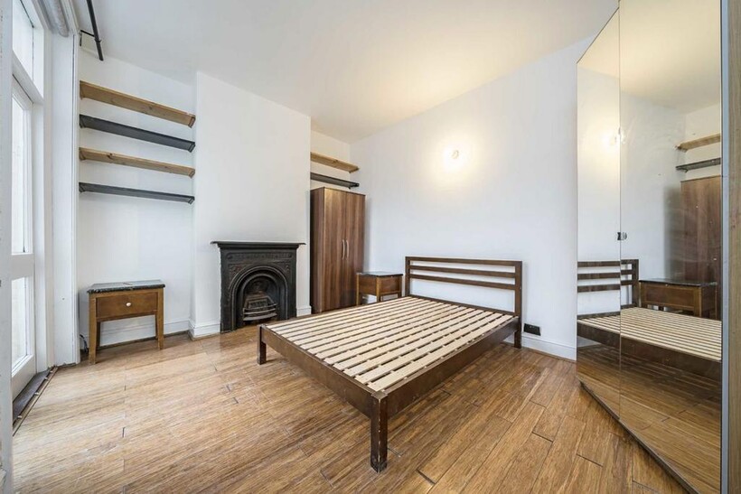 Kilburn Lane, London W10 2 bed flat to rent - £1,898 pcm (£438 pw)