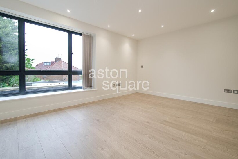 The Vale, London, NW11 2 bed flat to rent - £1,925 pcm (£444 pw)