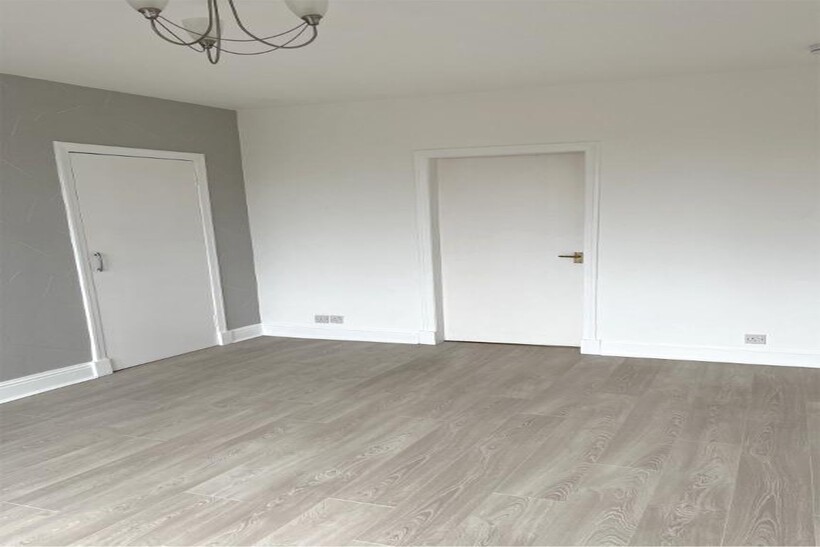 Polton Street, Bonnyrigg, EH19 2 bed flat to rent - £1,045 pcm (£241 pw)