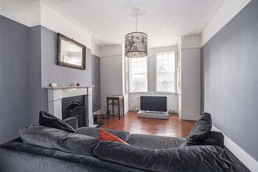 London E3 4 bed house to rent - £4,600 pcm (£1,062 pw)
