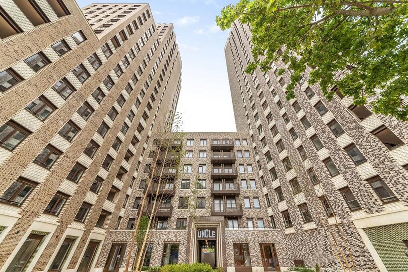 Park Lane, Wembley, HA9 3 bed flat to rent - £2,899 pcm (£669 pw)