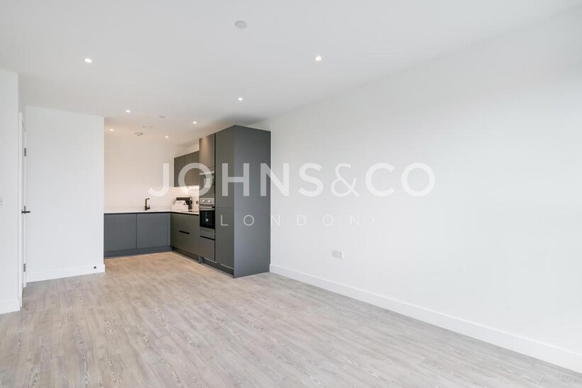 Kew Bridge Rise, Kew Bridge, London, TW8 1 bed apartment to rent - £1,972 pcm (£455 pw)