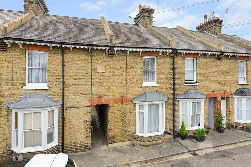 St Pauls Terrace, Canterbury 4 bed semi-detached house to rent - £1,540 pcm (£355 pw)