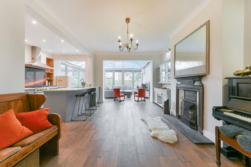 Copse Hill, WIMBLEDON SW20 5 bed terraced house to rent - £5,750 pcm (£1,327 pw)