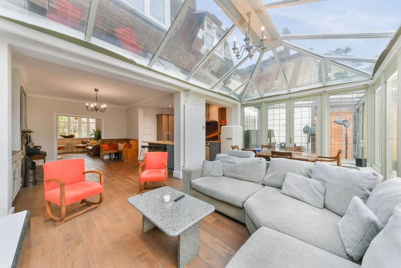 Copse Hill, WIMBLEDON SW20 5 bed terraced house to rent - £5,750 pcm (£1,327 pw)