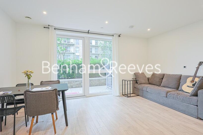 Caldon Boulevard, Wembley HA0 2 bed apartment to rent - £2,150 pcm (£496 pw)